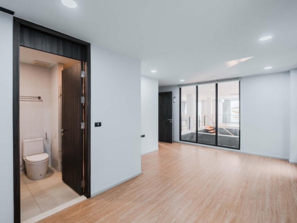 1.3-storey Single House, Sukhumvit (17)
