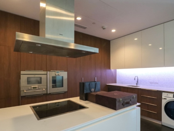 125.Rajadamri - 3BR3BA - 156 sqm - Fl.15 - 165K_012