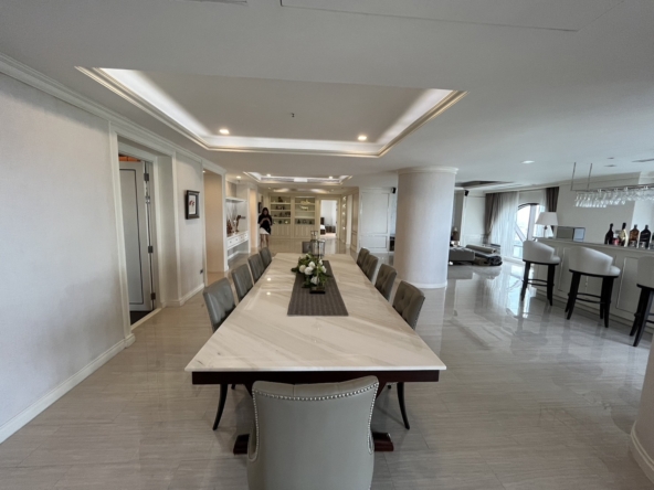 139.State Tower Bangkok (19)
