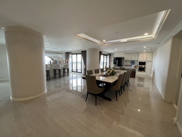 139.State Tower Bangkok (8)