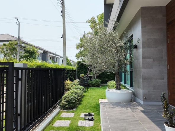145.The City Bangna (23)