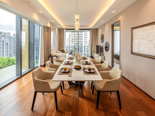 161.The Estelle Phrom Phong (8)