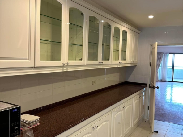 193.Tower Park Condo - 3BR3BA-280sqm. -fl.30-95K_005