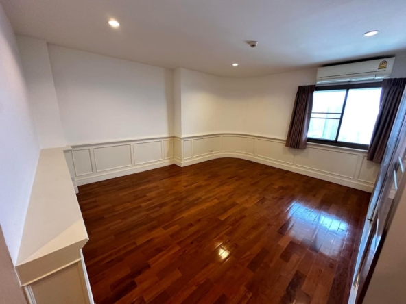 193.Tower Park Condo - 3BR3BA-280sqm. -fl.30-95K_012