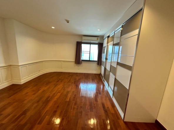 193.Tower Park Condo - 3BR3BA-280sqm. -fl.30-95K_013