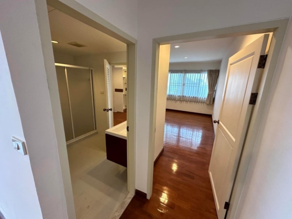 193.Tower Park Condo - 3BR3BA-280sqm. -fl.30-95K_017