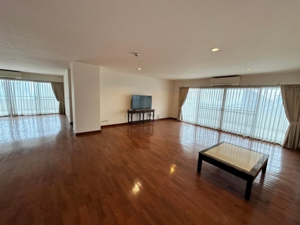 193.Tower Park Condo - 3BR3BA-280sqm. -fl.30-95K_023