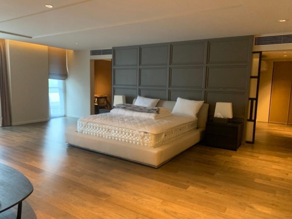 200.Rende Sukhumvit 23 - 3+1BR3BA - Fl7-8 - 150k_013